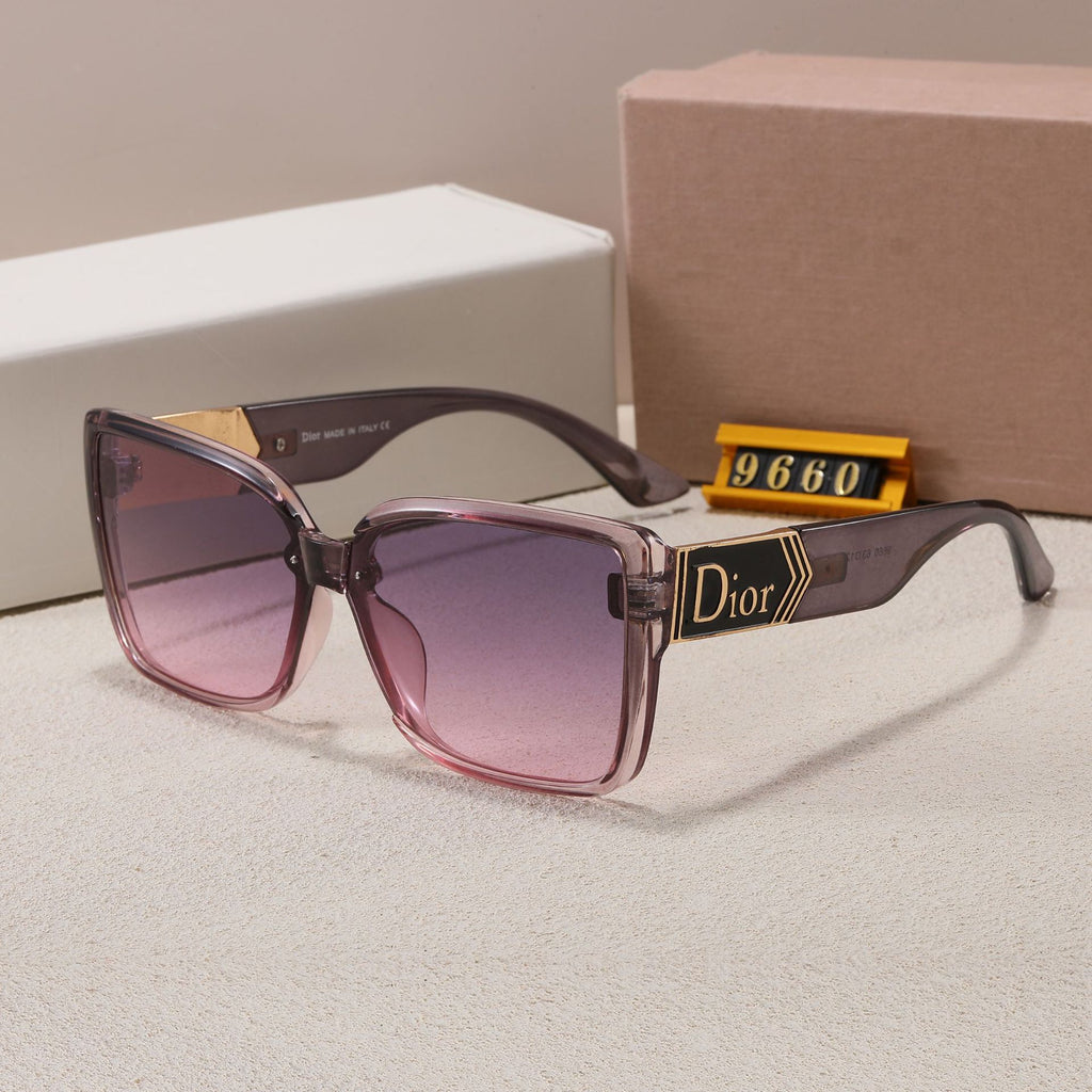 25New Brand High-End Fashion Sunglasses for Women, Versatile Square Frame Sunglasses for Men, Trendy Wholesale9660