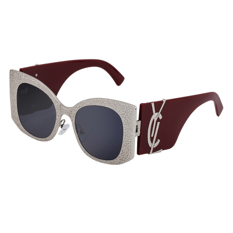 2025New Style Personality Wide Mirror Leg Sunglasses European and American Fashion Sunglasses for Women High-end Large Frame Outdoor Street Shooting Glasses