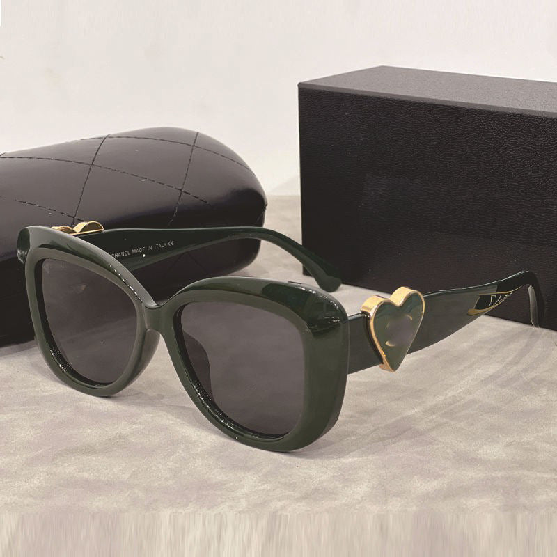 24New Chanel Large Frame Women's Fashion Personality Sunglasses European and American Hot Girl Style Sunglasses Wholesale sunglasses