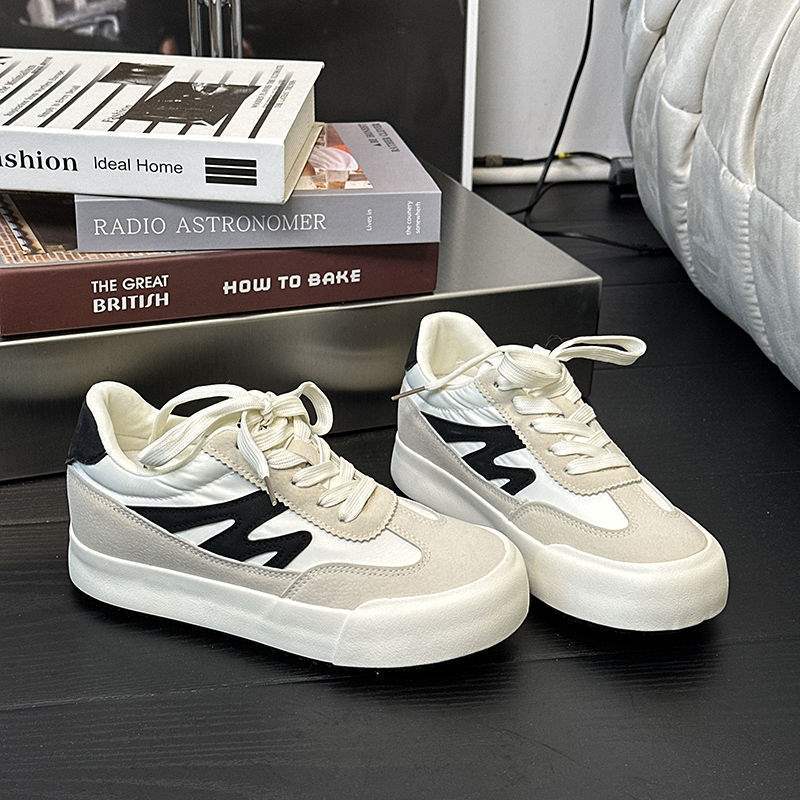 5.5cm Invisible Height Increasing German Training Shoes2025New Year's New Versatile Basic Casual Women's Shoes