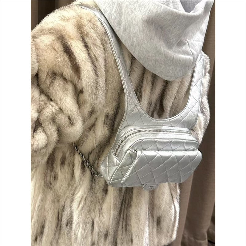 Internet Celebrity Same Style Fashion Versatile Small Chanel Style Diamond Double Shoulder Women's Bag Fashionable Backpack Japanese and Korean Style Women's Bag New Trendy