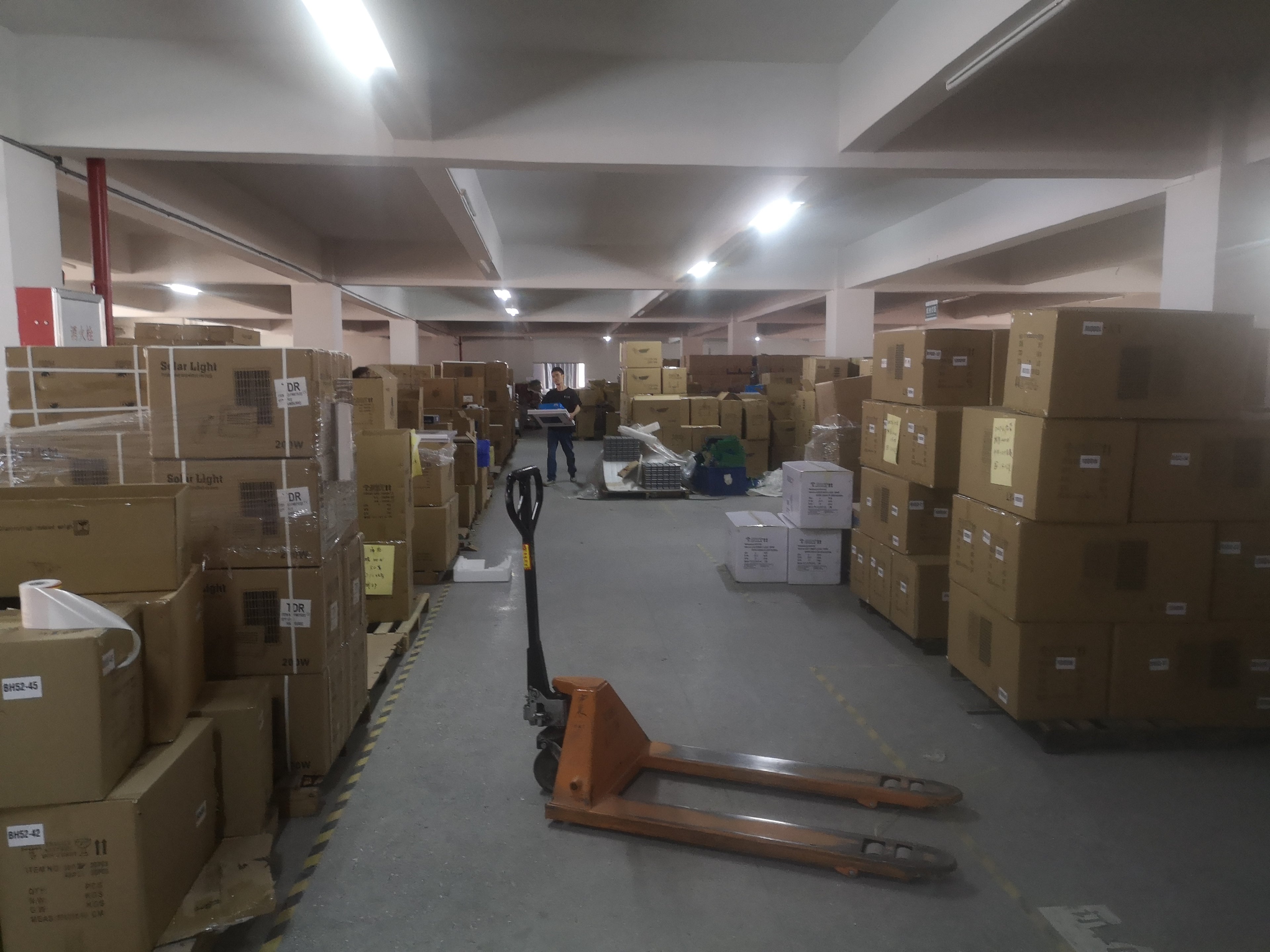 Wholesale LED Street Light Super Bright IP65 Solar Panel Aluminum Solar Lamp Street Light Outdoor Project Plan