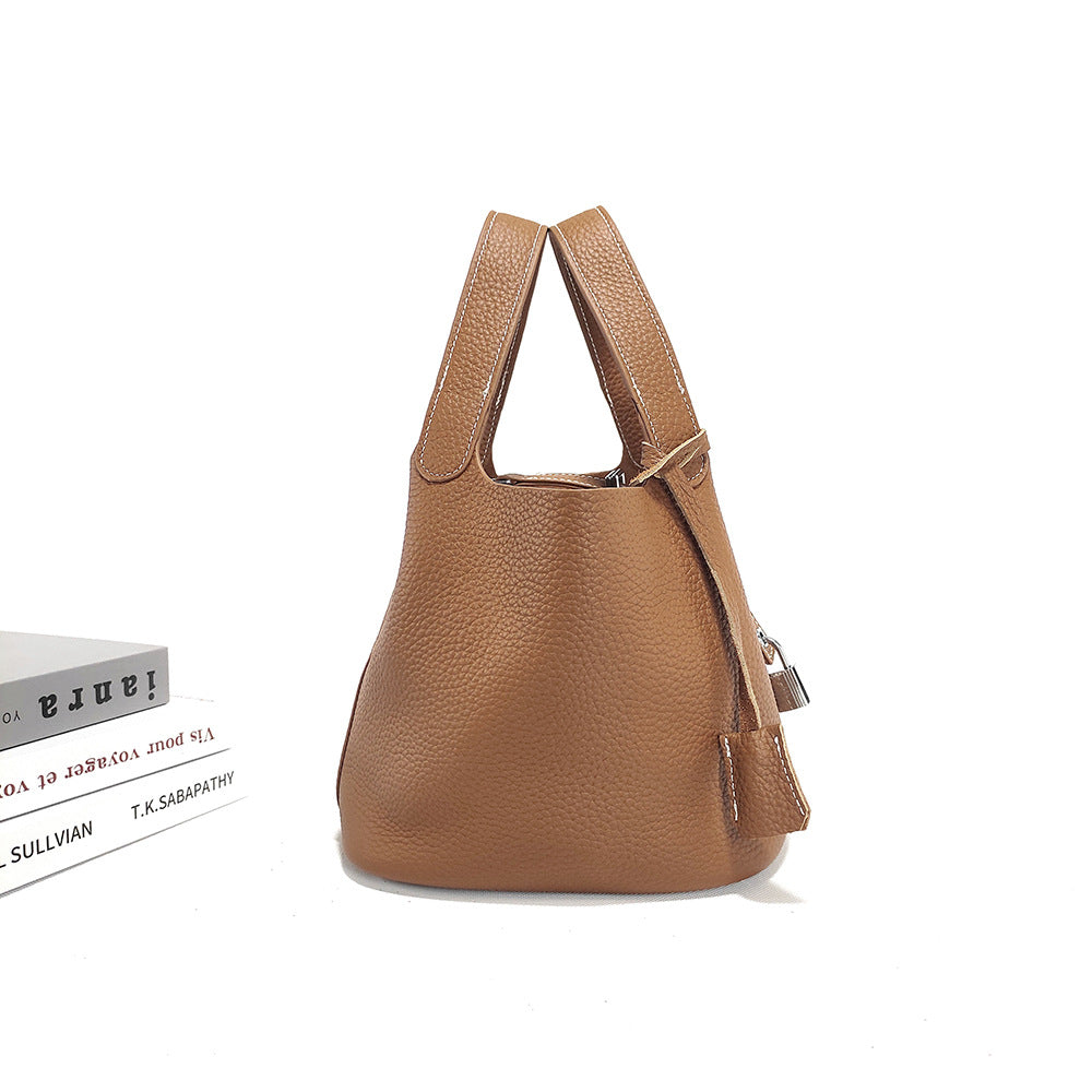 Women's Basket Bag2025New High-End First Layer Cowhide Bucket Bag Casual Handheld Women's Tote Bag Trendy
