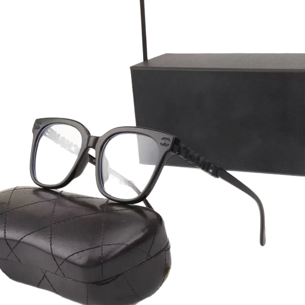 New Chanel Black Warrior Plain Mirror Sunglasses for Women with Lettered Temples, Everyday Versatile Non-Prescription Glasses Wholesale