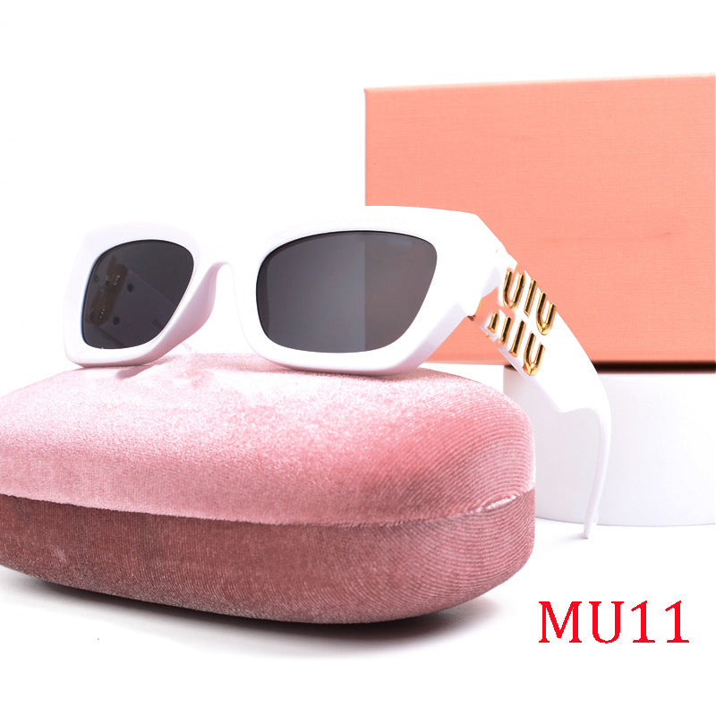 MU11Fashion Square Frame Letter Leg Sunglasses UV Protection Unisex Trendy Cat Eye Retro
