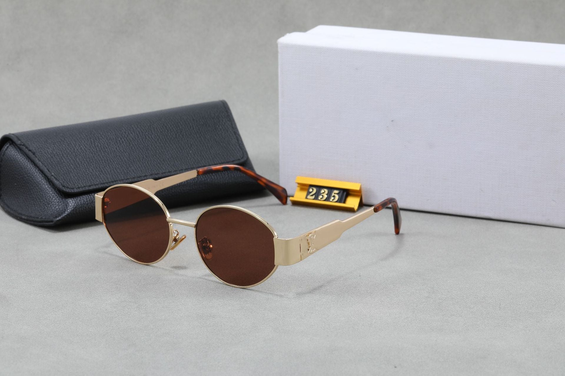 Vintage Old Money Style Metal Oval Sunglasses Sun Protection High-End Small Frame Hong Kong Style Triumphal Arch Sunglasses