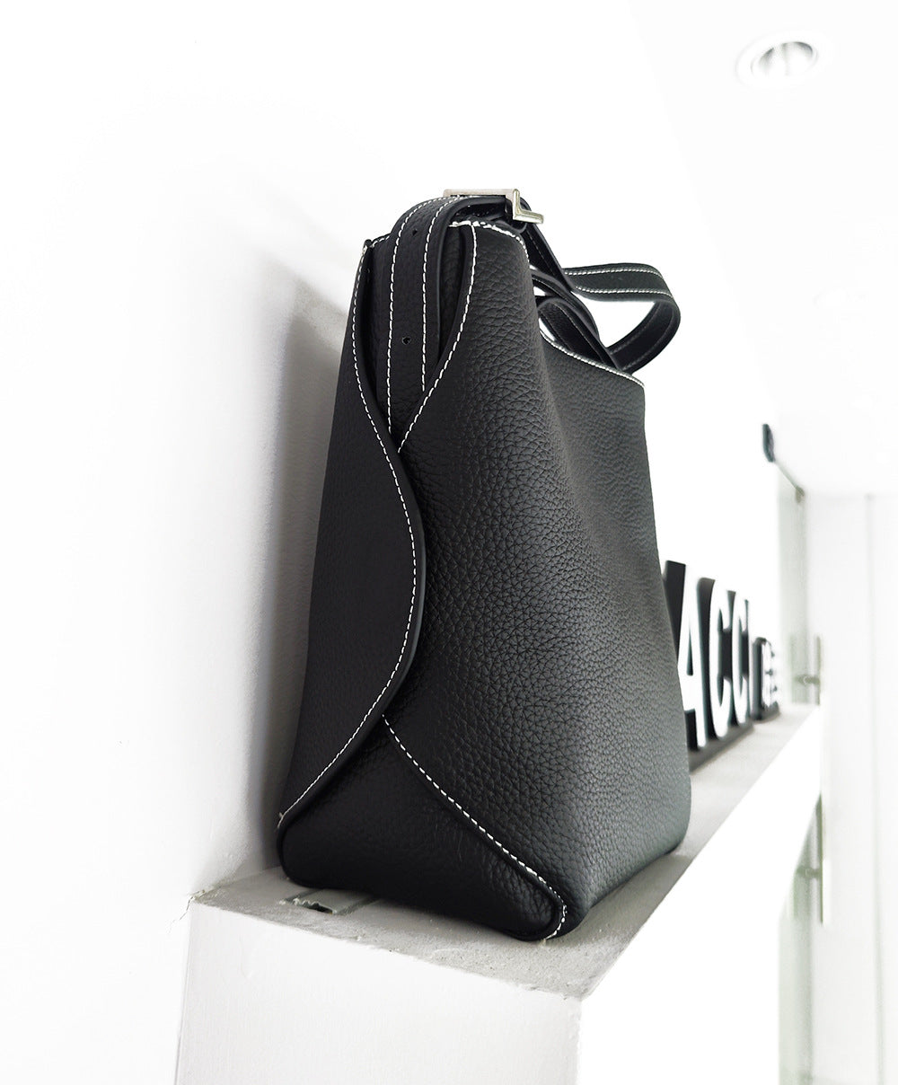 Genuine Leather Women's Bag Fashion Single Shoulder Crossbody New Hot Style High-end Korean Trend Versatile Large Capacity Commuter Bucket Bag