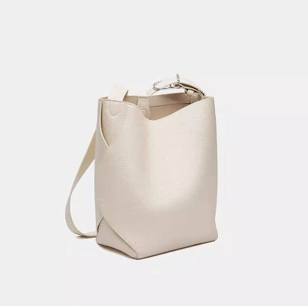 Genuine Leather Women's Bag Fashion Single Shoulder Crossbody New Hot Style High-end Korean Trend Versatile Large Capacity Commuter Bucket Bag