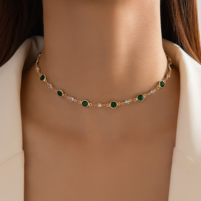 European and American New Style Green Zircon Niche Personality Retro Inlaid Diamond Short Necklace Collarbone Chain Choker chocker Female