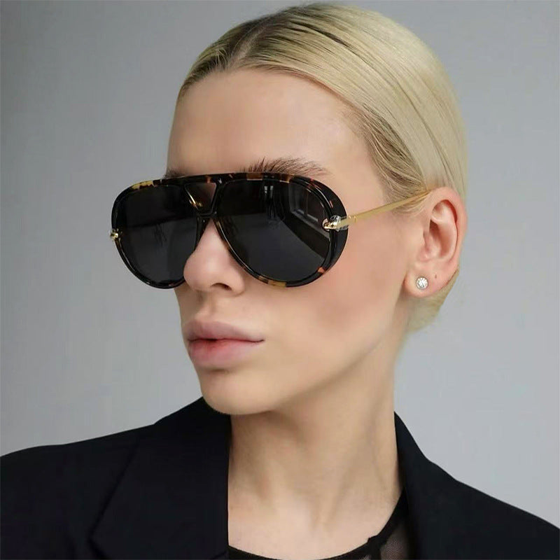 2025New Style Toad Sunglasses for Women, European and American High-End Retro Punk Style Sunscreen Sunglasses for Men, Trendy Eyewear shades