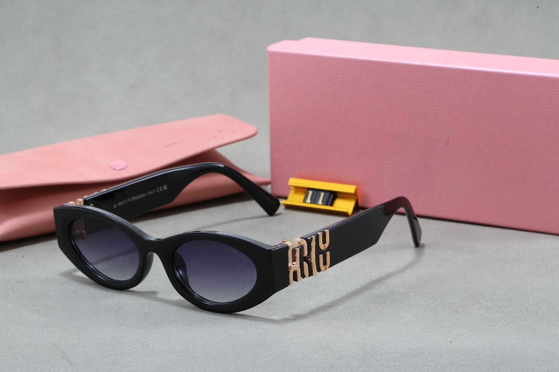 Europe and America m Letter Cat Eye Sunglasses High-End Fashion Street Style Sunglasses for Women Sun Protection Trendy Sunglasses