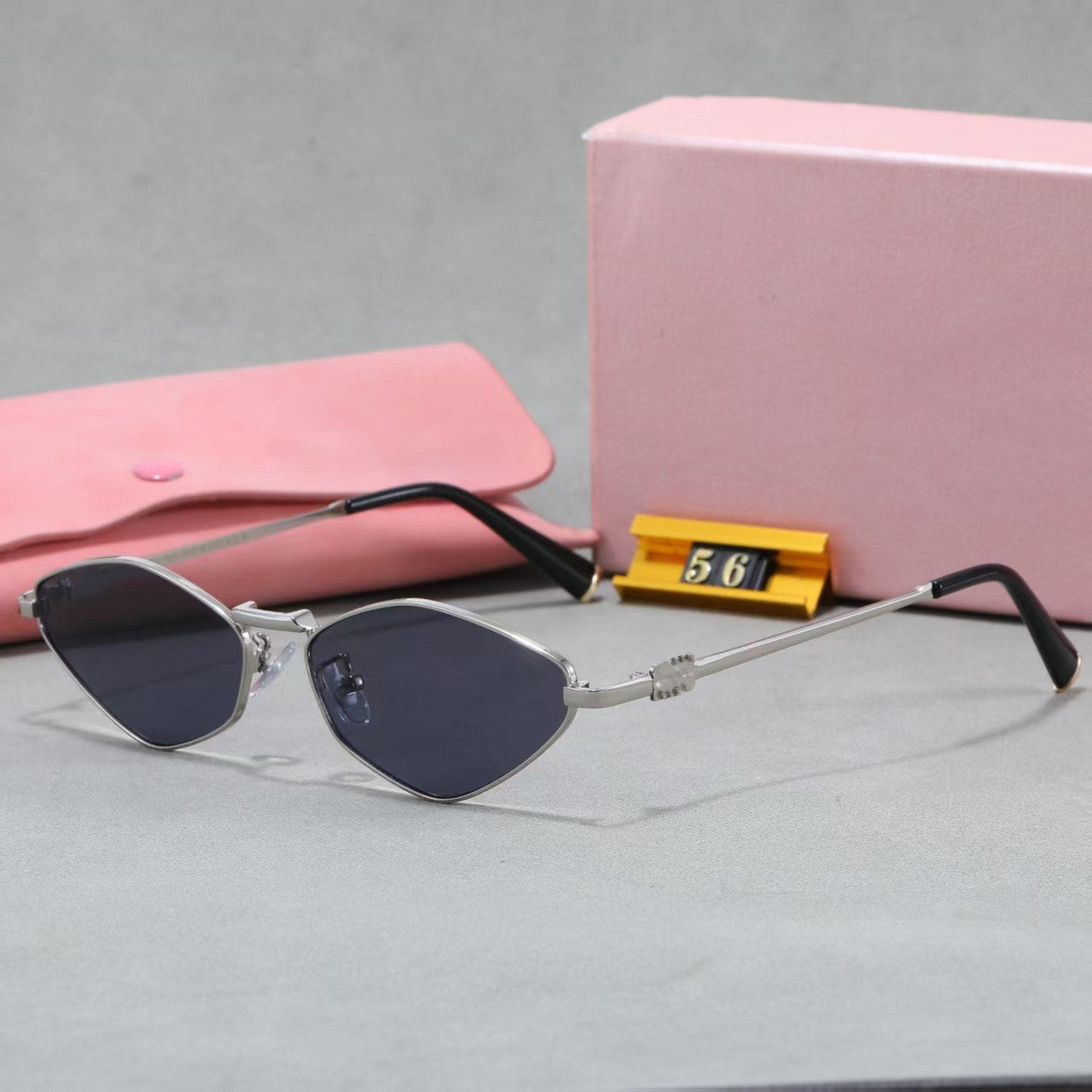 Sunglasses miu Polygonal European and American Style ins Metal high-end sunglasses for women, stylish and unique eyewear