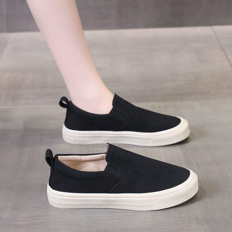 2025New Thick-Soled Loafers Soft Sole Slip-On Fashion Versatile Men's Shoes