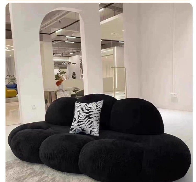 Northern Europe Lenuvole Petal Sofa Living Room Cream Style Three-Seater Fabric Sofa Modern Cloud Compression Sofa