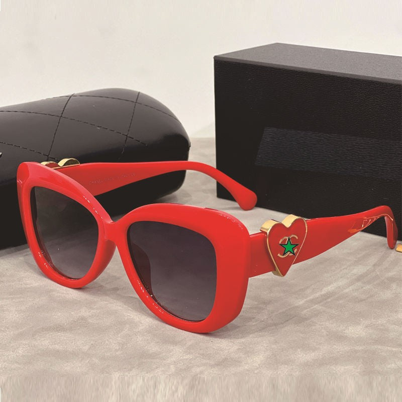 24New Chanel Large Frame Women's Fashion Personality Sunglasses European and American Hot Girl Style Sunglasses Wholesale sunglasses