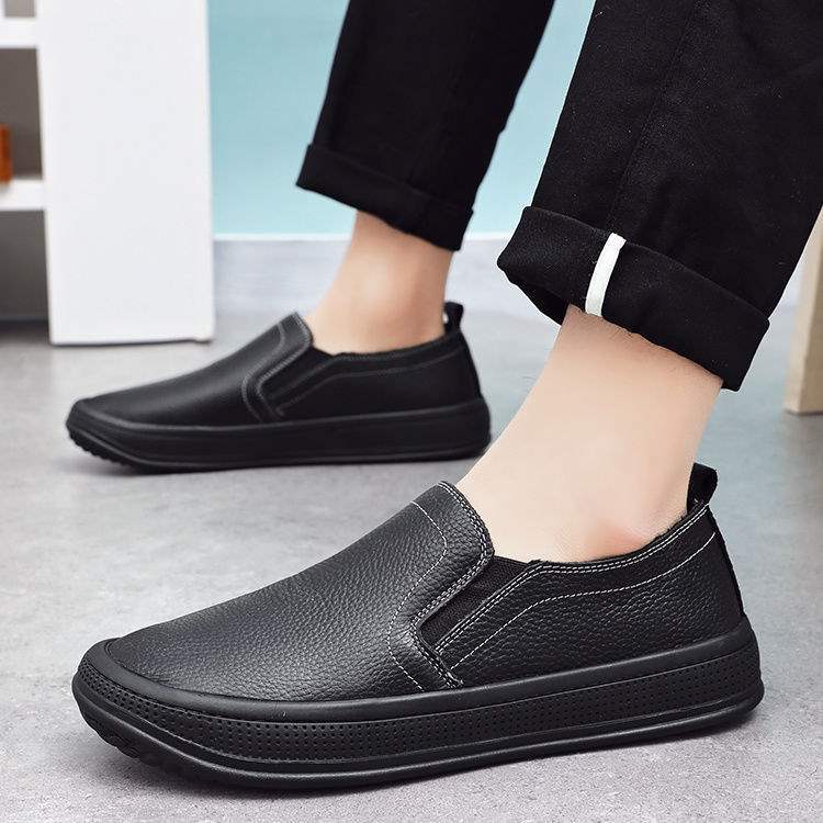 2025Spring Leather Casual Dad Shoes Round Toe Slip-On Leather Shoes Soft Sole Soft Surface Non-Slip Wear-Resistant Men's Shoes