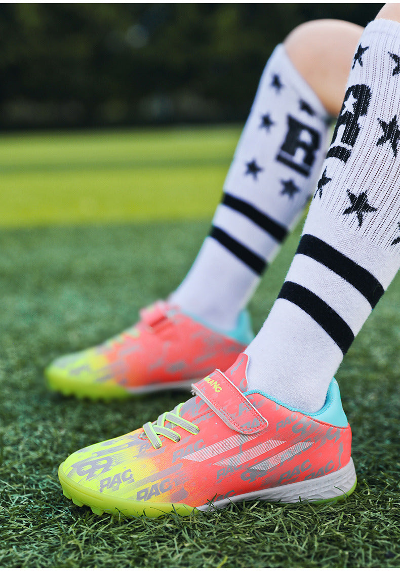 New Children's Magic Sticker Broken Nail Training Football Shoes Girls Boys Primary School Students Competition Training Sneakers