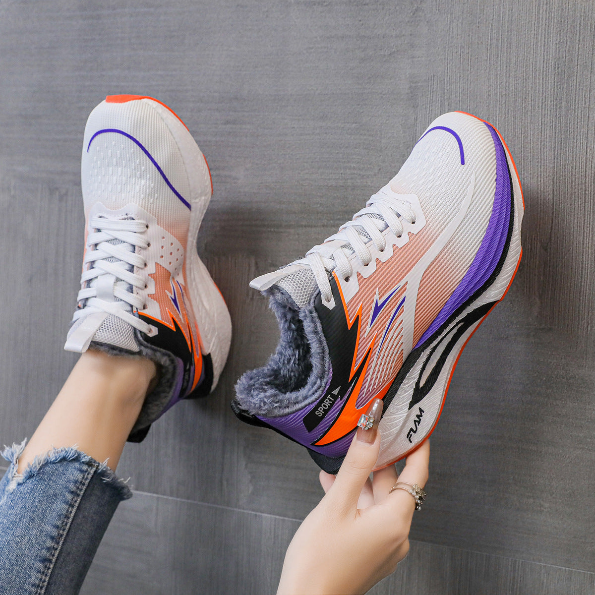 New Feiran Real Explosive Carbon Plate Lightweight Cushioning Couple Sports Shoes with Fleece Lining, Warm, Comfortable, Non-Slip, Wear-Resistant Running Shoes