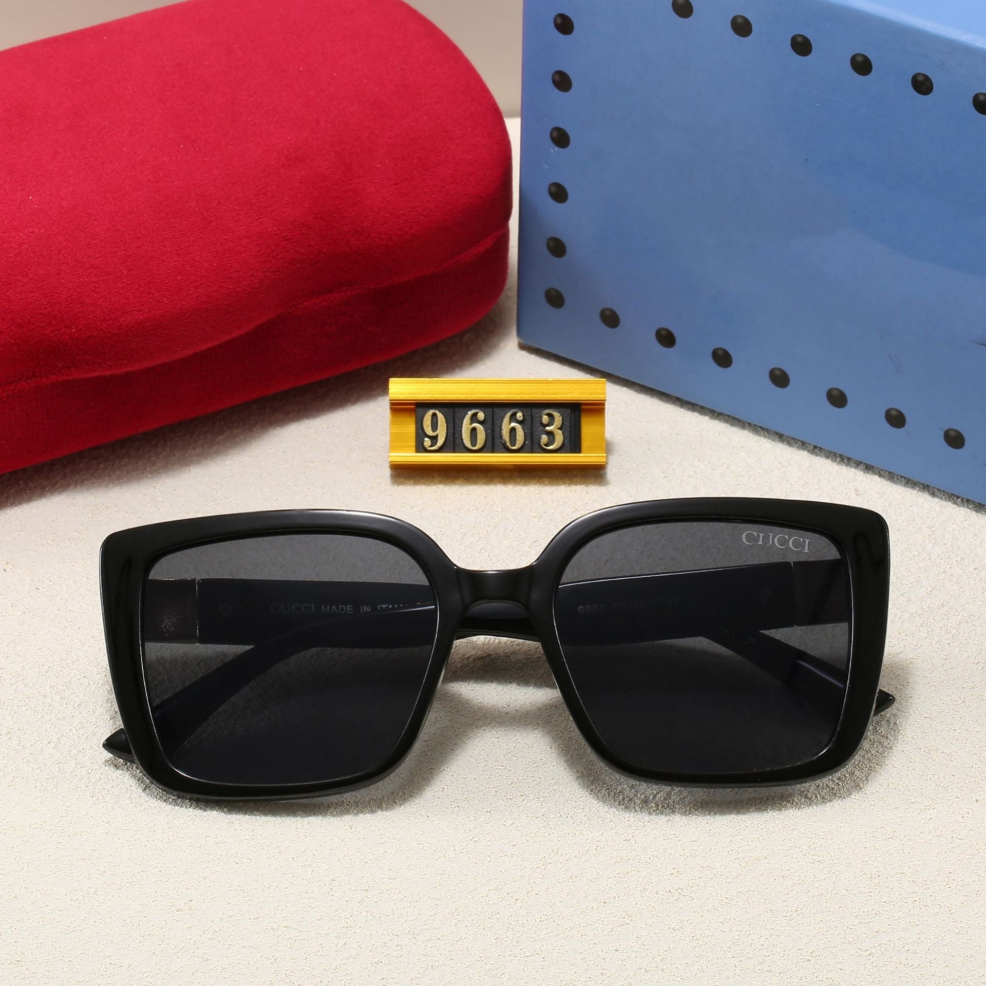 2025New Korean Style Unisex Square Sunglasses Travel Small Frame Sunglasses Internet Celebrity Fashion Personality High-end Glasses