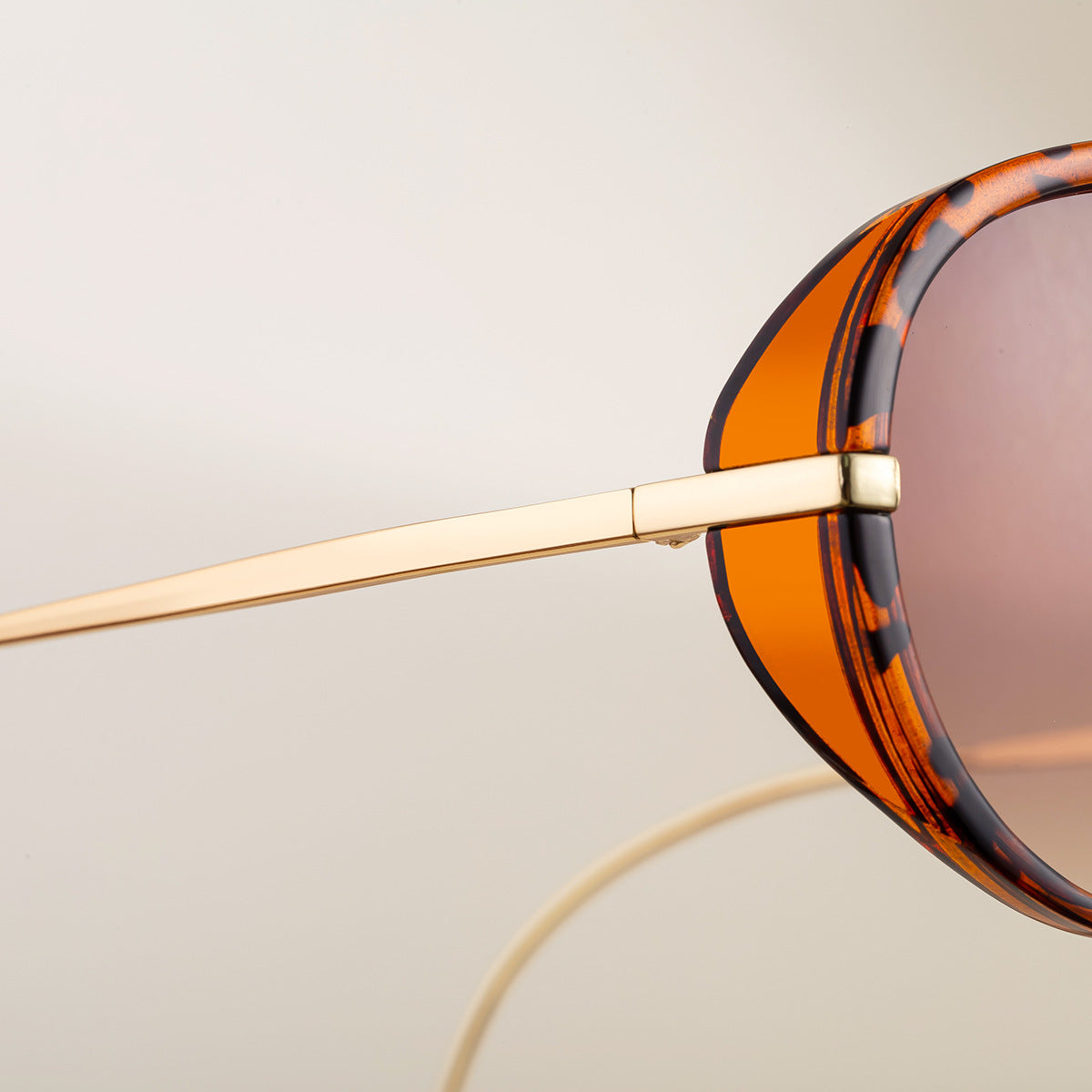 2025New Sunglasses for Women, European and American Fashion Glasses, Double Bridge Personality Aviator Sunglasses, Sun Protection Pilot Sunglasses for Men