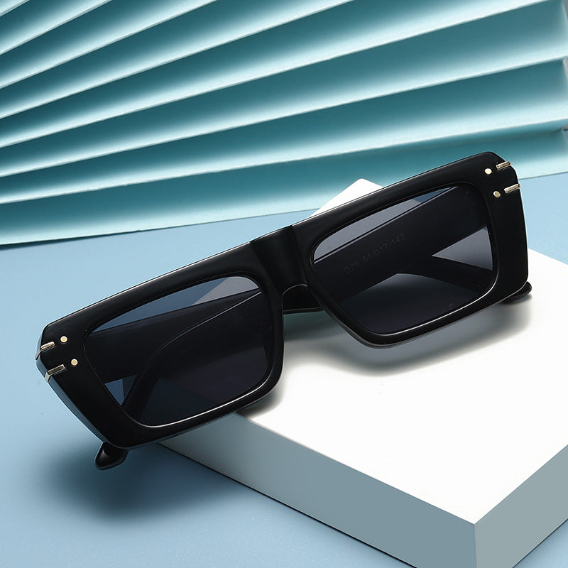 European and American Style Small Frame Sunglasses for Women Fashion Square Frame Sunglasses for Men Wholesale sunglasses