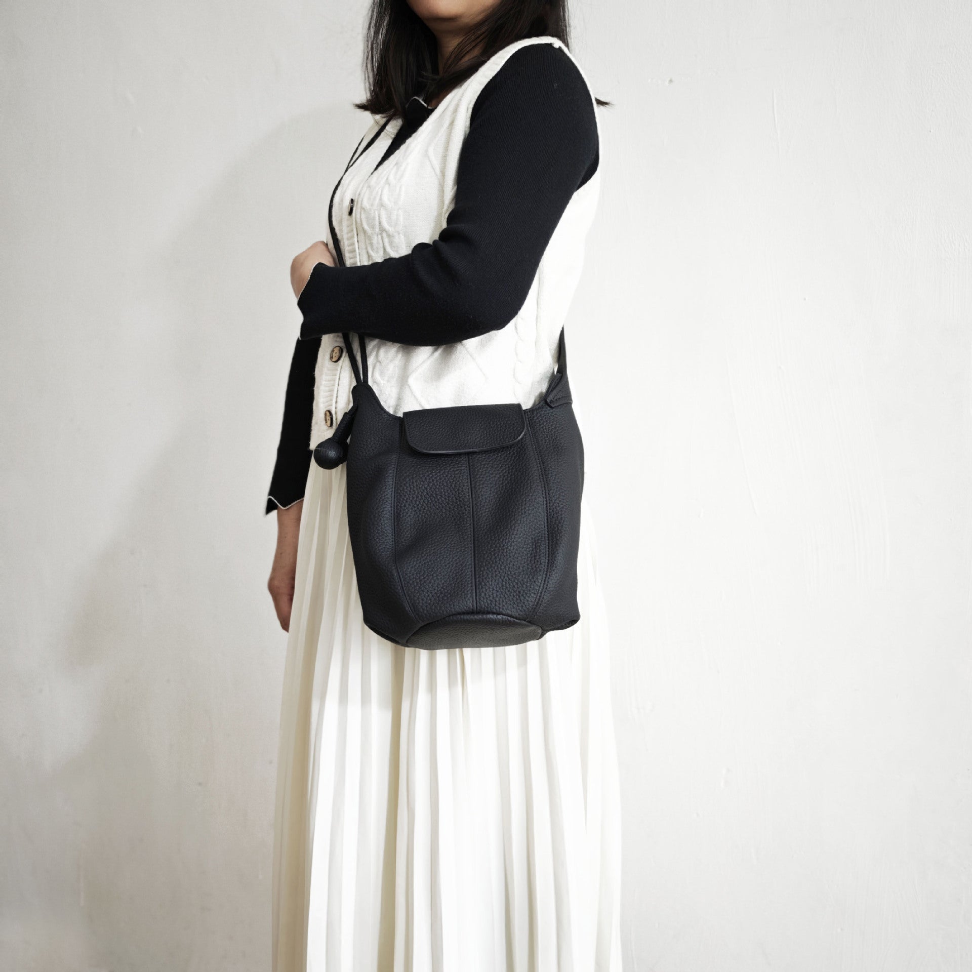 Genuine Leather Bucket Bag2025Autumn and Winter New Women's Bag Casual Fashion Versatile Single Shoulder Crossbody Large Capacity Pumpkin Bag