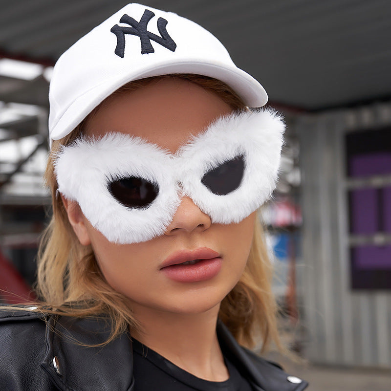 Puppy Style Plush Winter Sunglasses for Women Fashion Cat Eye Sunglasses European and American Style Sunglasses