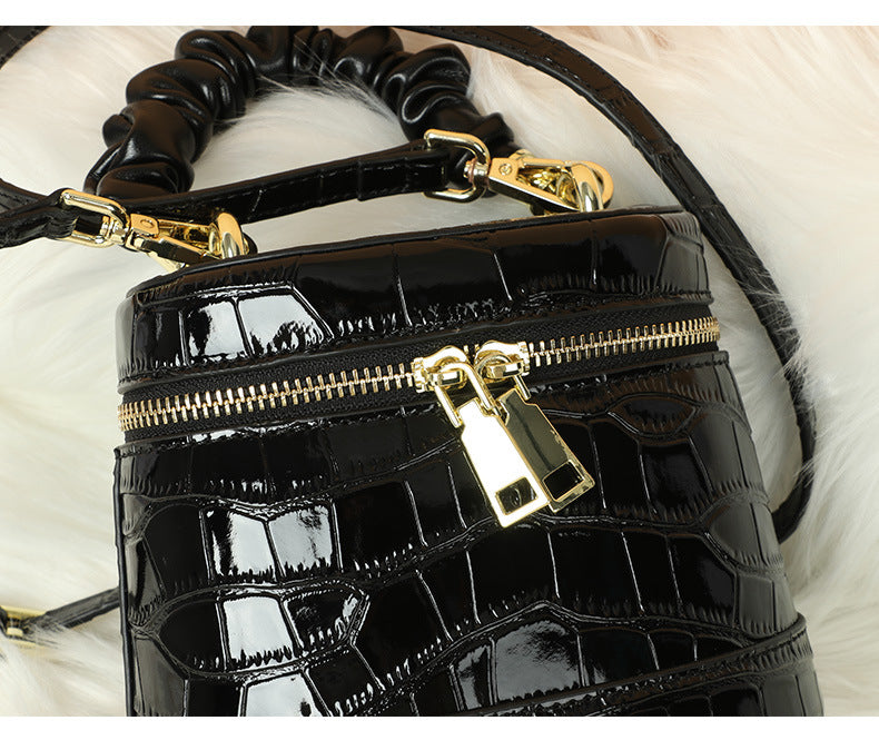 New Cowhide Crocodile Pattern Women's Bag Small Bucket Bag Retro Trendy Fashion Single Shoulder Bag Crossbody Handbag for Women