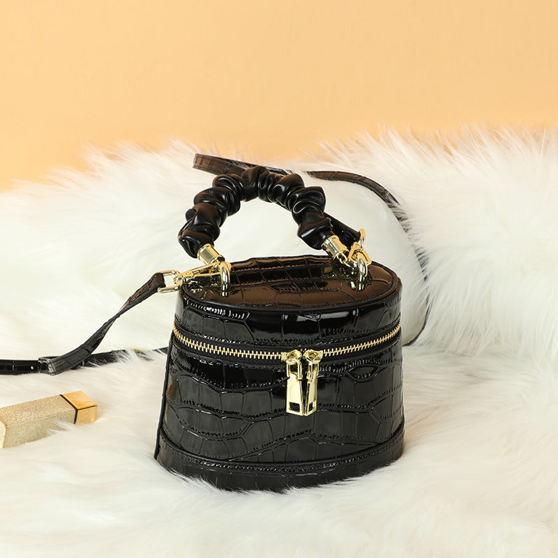 New Cowhide Crocodile Pattern Women's Bag Small Bucket Bag Retro Trendy Fashion Single Shoulder Bag Crossbody Handbag for Women