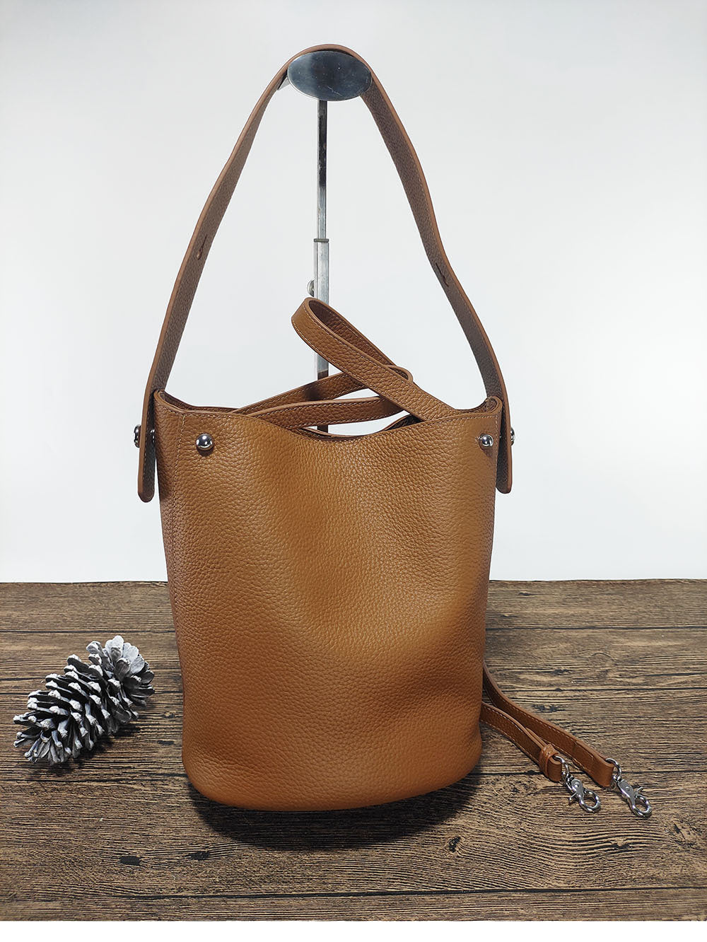 Guangzhou Genuine Leather Women's Bag Large Capacity Tote Bag Top Layer Cowhide Bucket Bag Handheld Shoulder Crossbody Bag Trendy