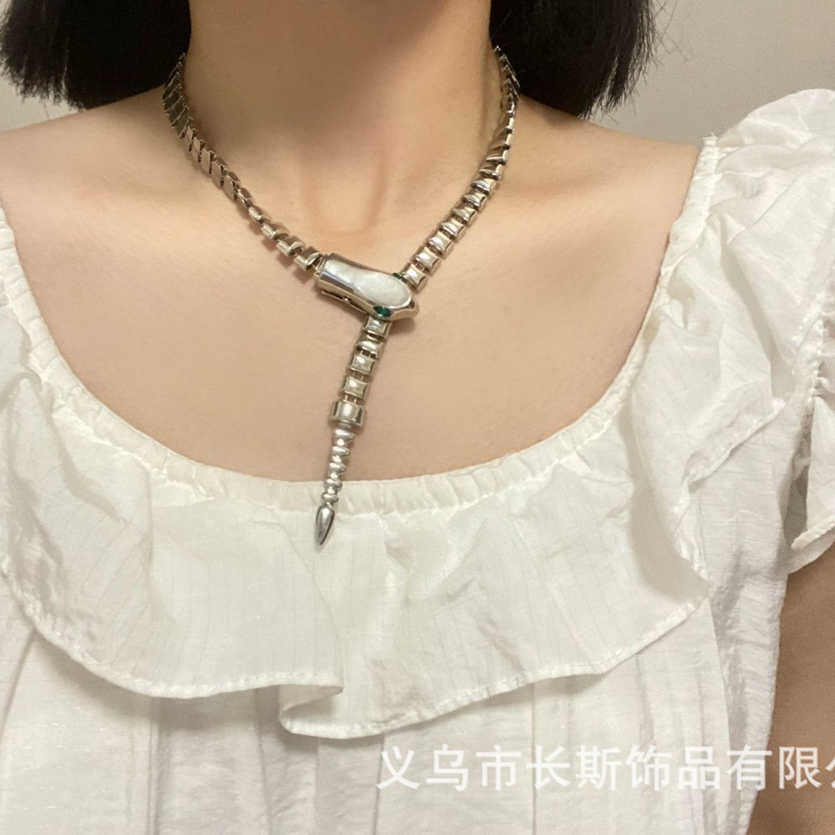 European and American Men's Snake-Shaped Bracelet, Unique Snake Year Bracelet, High-End Alloy Jewelry, Women's Minimalist Snake Chain