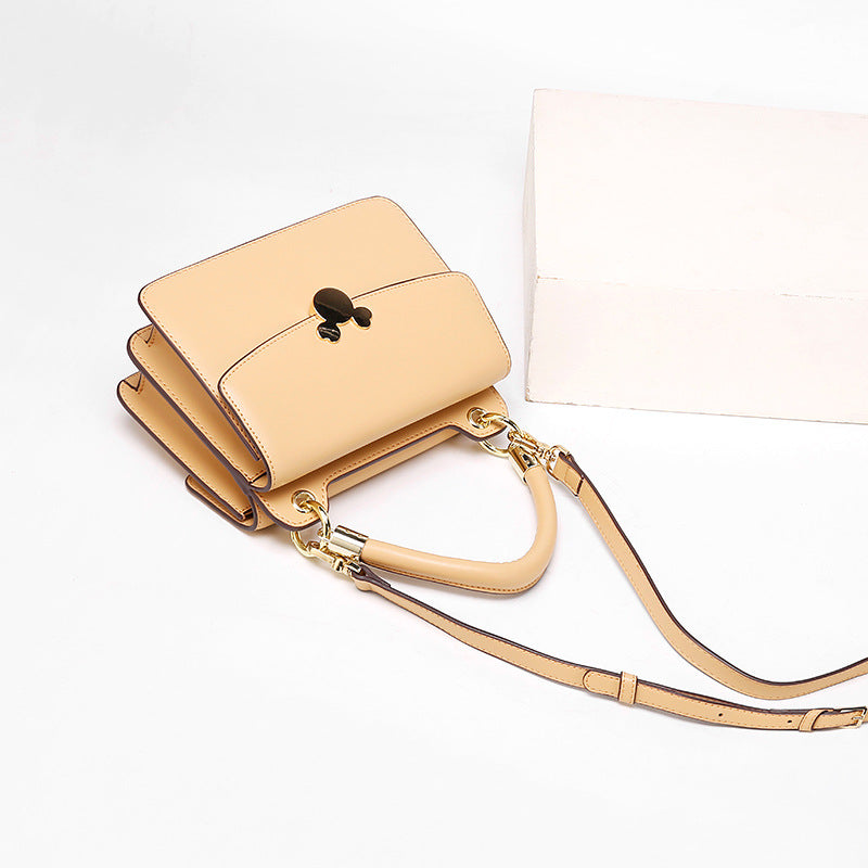 Women's Bag Spring Summer New Trendy Fashionable Elegant Handbag Small Niche Versatile Design Crossbody Bag