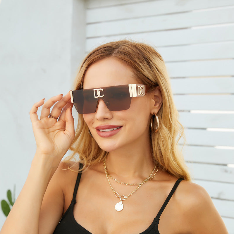 New Outdoor Cycling Sunglasses for Women, High-End Integrated Windproof Frameless Sports Sunglasses