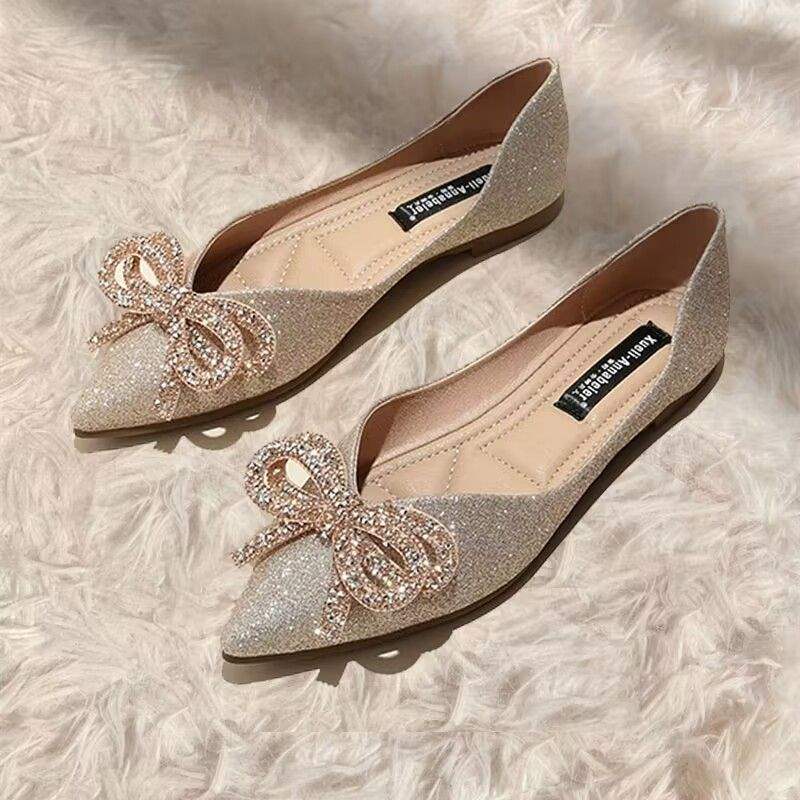 Bridesmaid Shoes Small Size Wedding Shoes Women Flat Non-Tiring Foot Main Wedding Dress Bride Shoes Pointed Champagne Color Bow Crystal Shoes