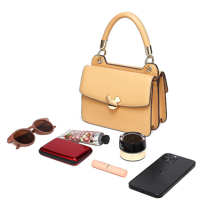 Women's Bag Spring Summer New Trendy Fashionable Elegant Handbag Small Niche Versatile Design Crossbody Bag