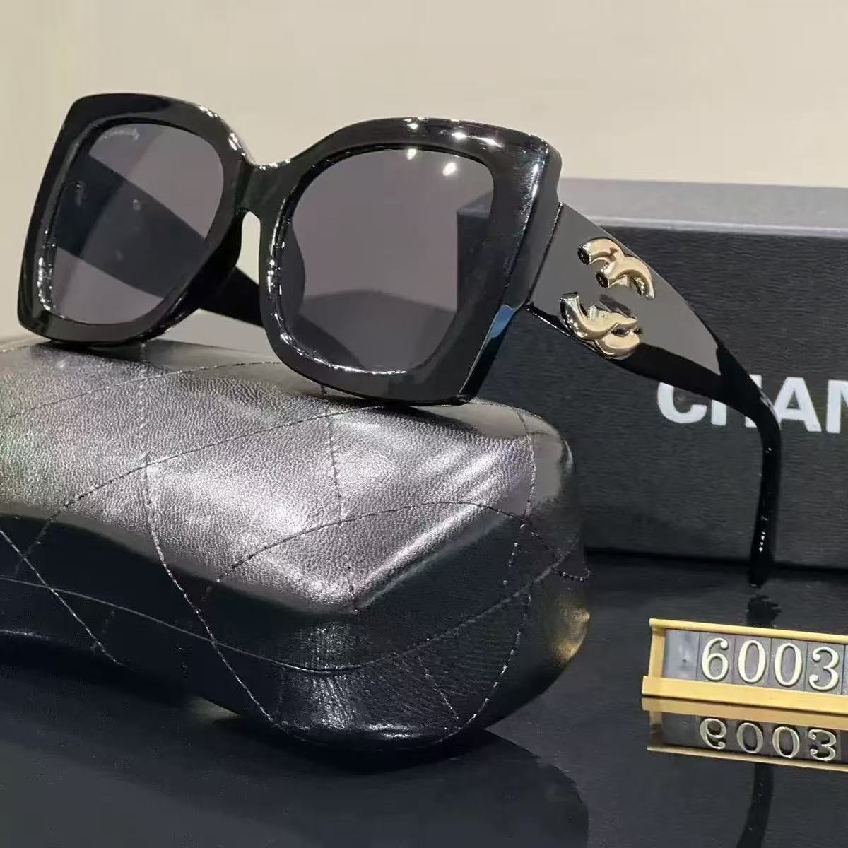 Xiaoxiangjia Large Frame Fashion European and American Trend Sunglasses Unisex Rectangular Retro Style sunglasses