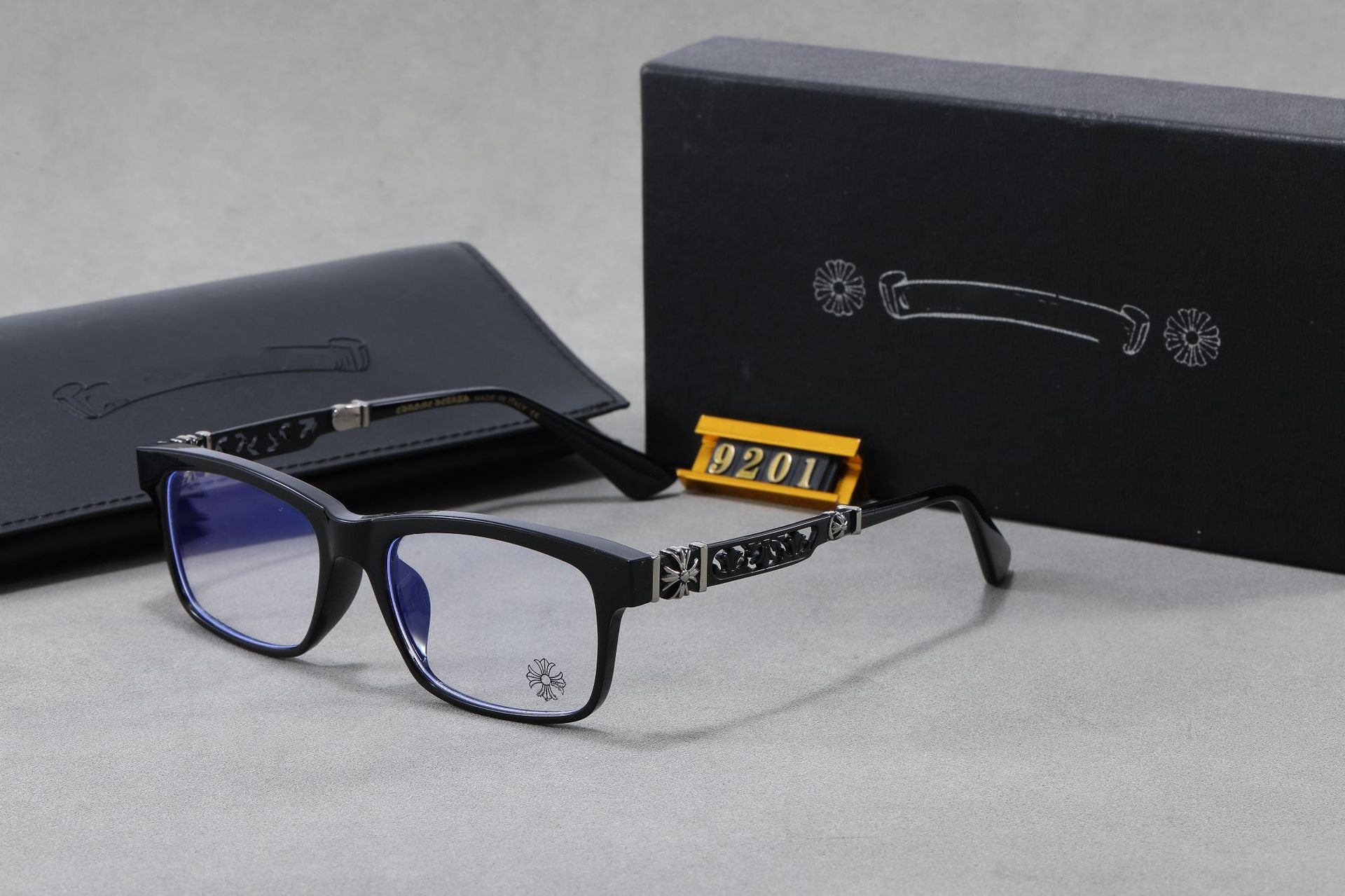 2025New European and American Style Fashion HD Blue Light Blocking Glasses Unisex Plain Glasses Wholesale