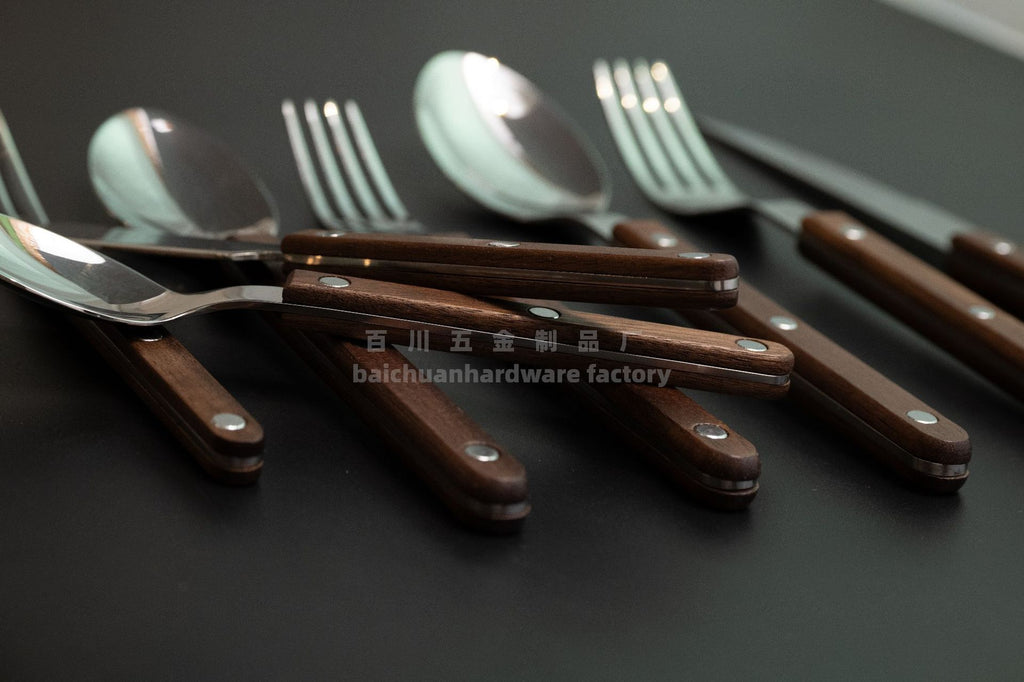 French Style Solid Wood Walnut Handle Western Cutlery Stainless Steel Knife Fork Spoon Wholesale Household Kitchen Western Restaurant