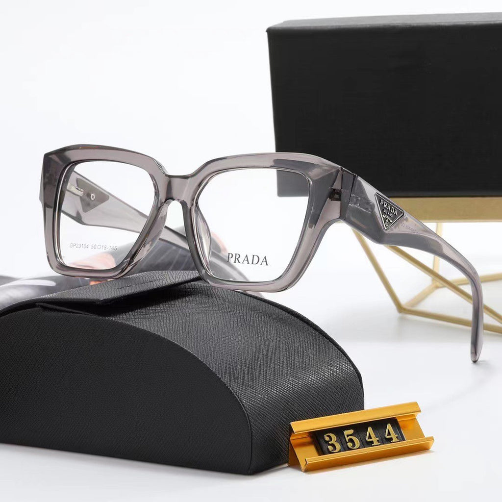 2023New European and American Fashion Show Small Frame Sunglasses for Women Trendy Sunglasses sunglasses3544