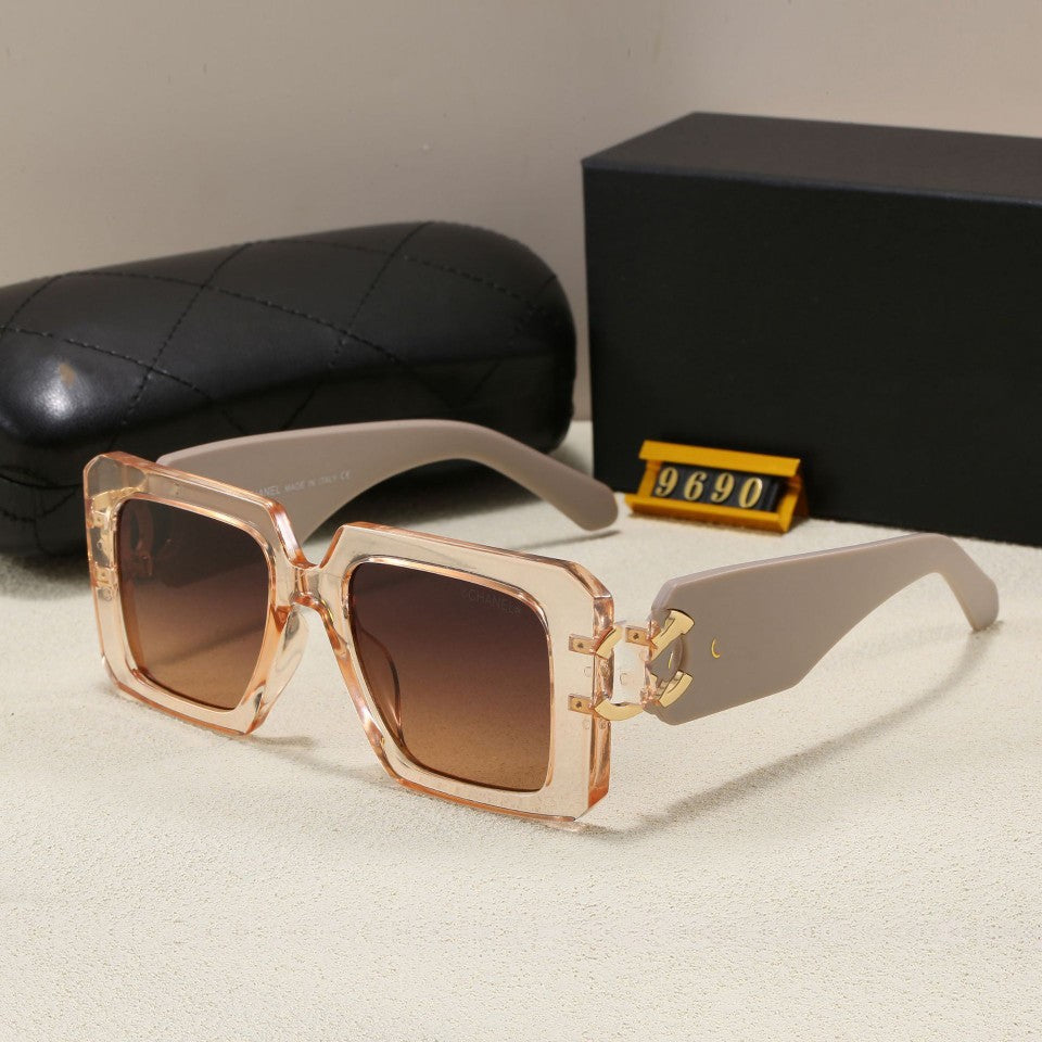 2023New style square frame sunglasses for women ins Trendy Influencer Style Glasses Large Frame High-End Feel Tea Color Sunglasses