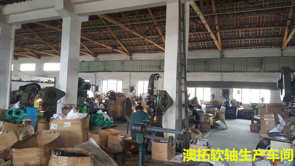 Hardware Tool Factory Universal Metal Flexible Shaft Bit Connection Rod Multi-angle Operation Rechargeable Drill Flexible Shaft