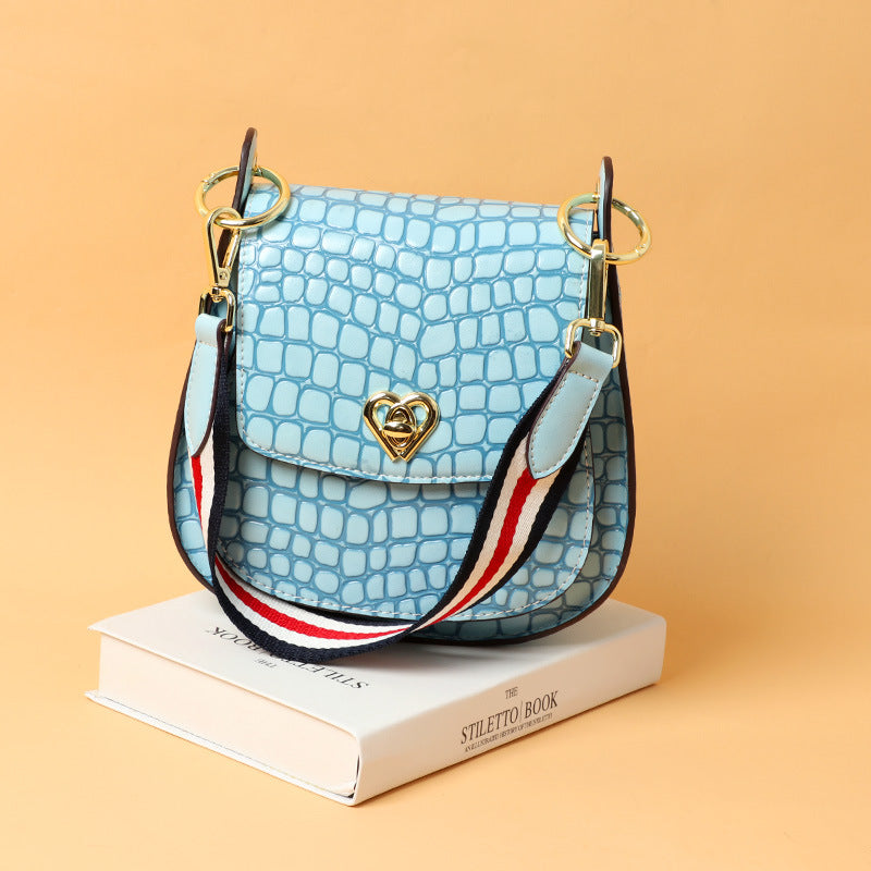 Autumn Winter New Korean Version Crocodile Pattern Saddle Bag Single Shoulder Crossbody Women's Bag Trendy Fashionable Personality Versatile Handbag for Women