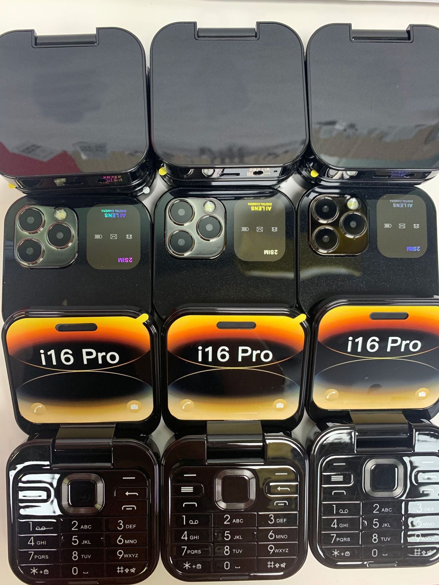 Mini Foldable Feature Phone Flip Cover Elderly Button Phone Pocket Women's Personalized Phone Backup Phone