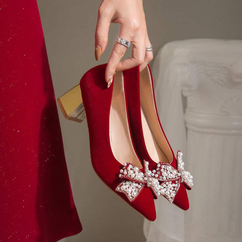 Wedding Shoes for Women Bride Low Heel Chinese Style Xiuhe Wedding Dress Two-Way Toast Red High Heel Maternity3Flat shoes that don't tire your feet