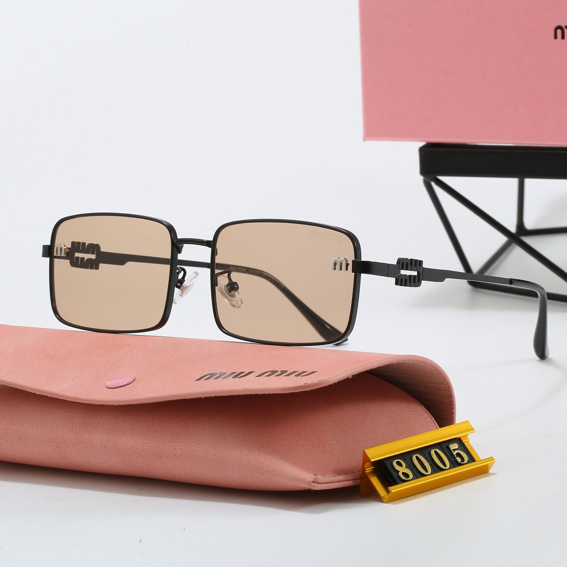 New Sunglasses High Fashion Sunglasses Metal Men and Women Trendy Sunglasses Outdoor Driving UV8050