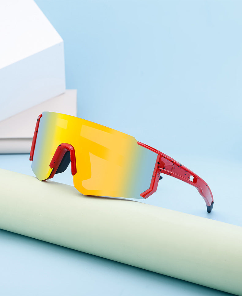 Outdoor Cycling Windproof Sunglasses for Men and Women, European and American Style One-piece Mountaineering Polarized Sunglasses Wholesale sunglasses