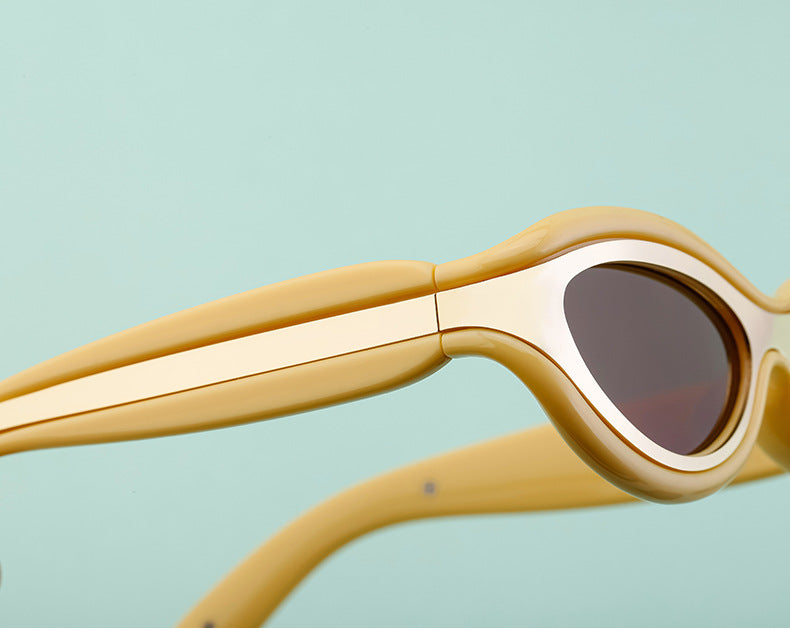 New European and American Y2K Cat Eye Sunglasses for Women Street Style Small Frame Sunglasses for Men Trendy Wholesale sunglasse