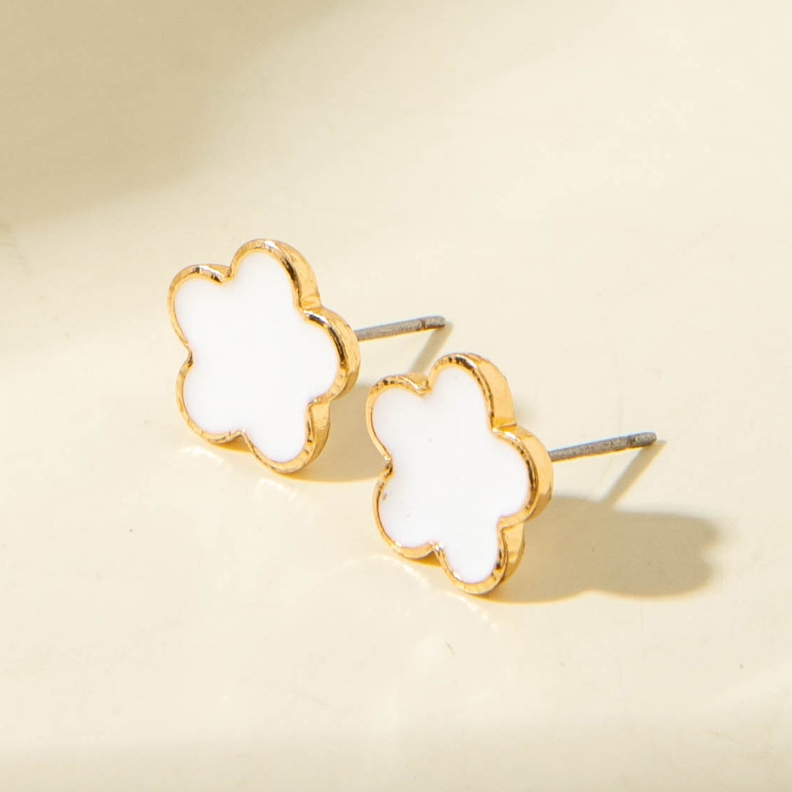 European and American Fashion Alloy Inlaid Diamond Five-Leaf Clover Bracelet Jewelry Three-Piece Set Simple Geometric Smooth Bracelet Wholesale