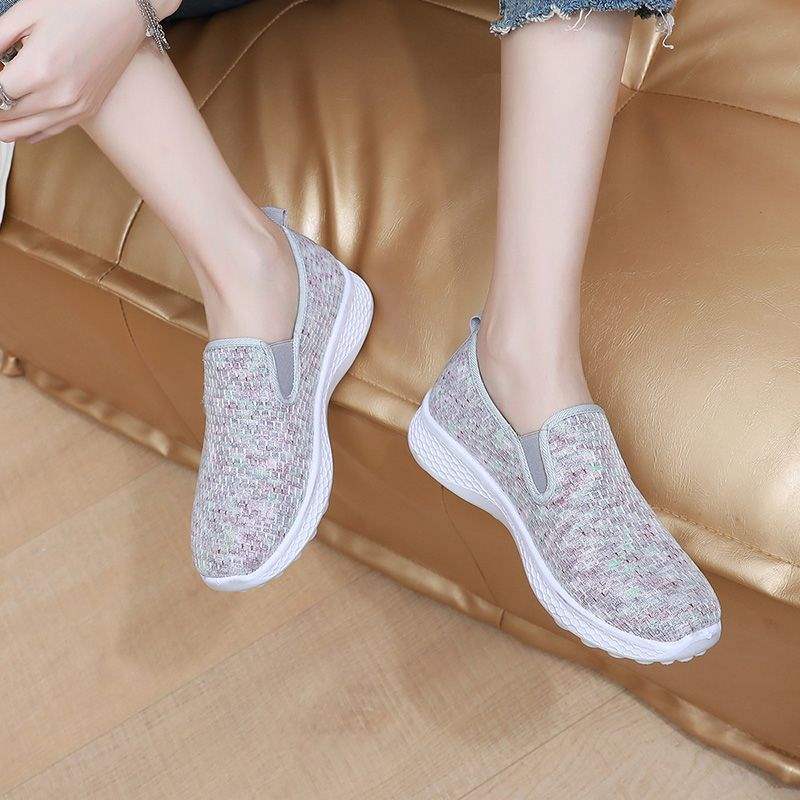 Lightweight Breathable Slip-On Women's Shoes Autumn Breathable Sports Shoes for Women2025New casual thick-soled shoes for the year