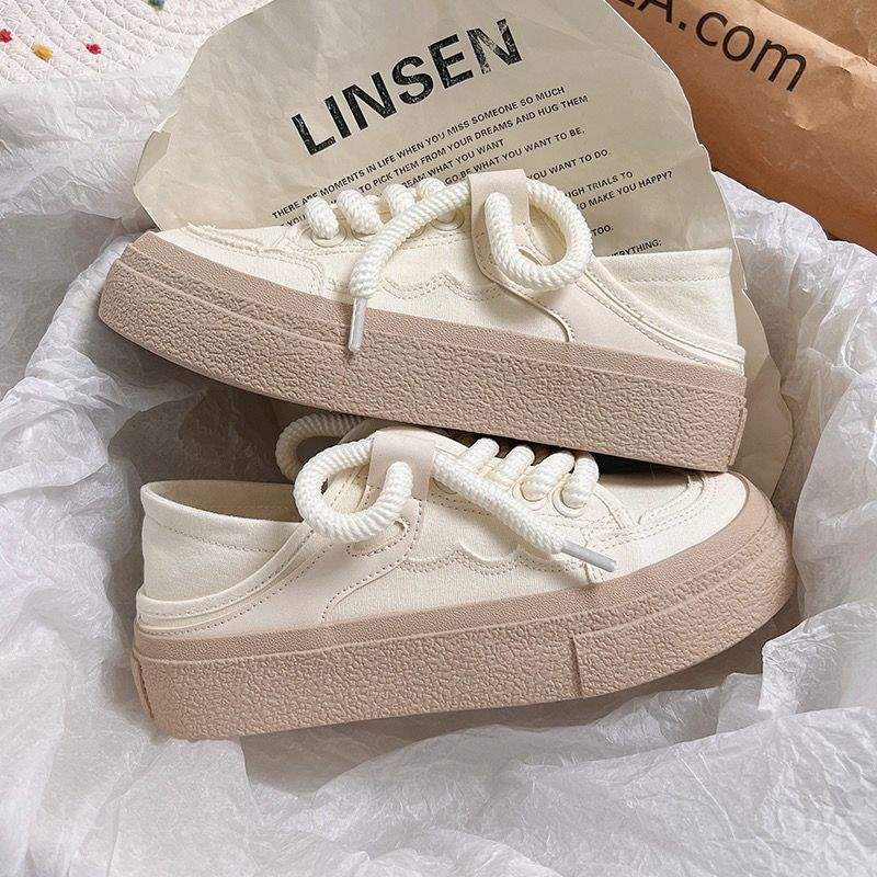 Women's Canvas Shoes with Heel Step and Half Slipper Design2025Summer New Niche Original Versatile White Sneakers to Match Dresses Women's Shoes